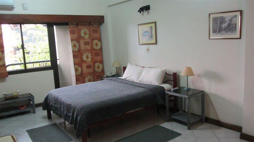 Aspen Hotel&Apart Asuncion Buitenkant foto