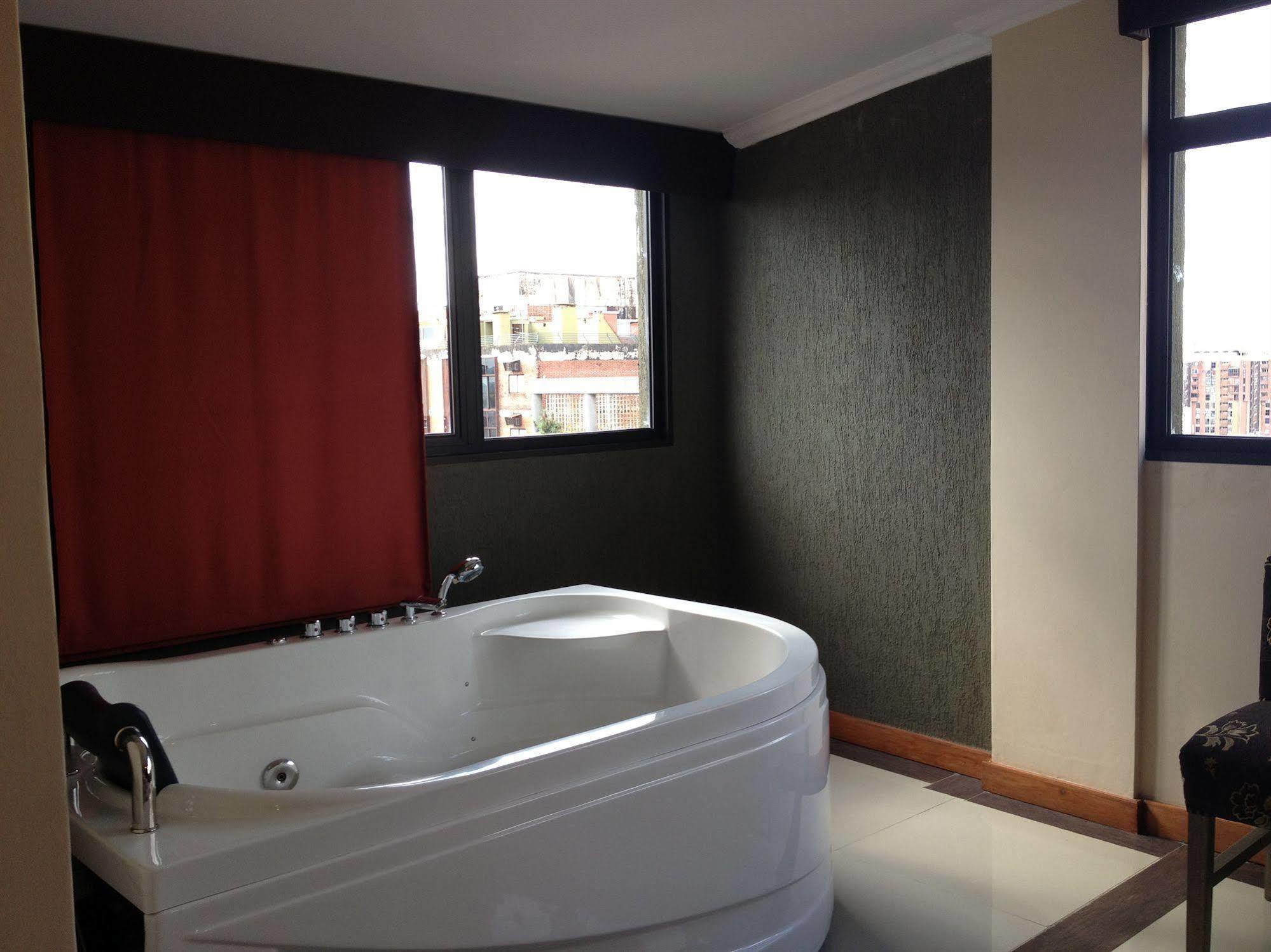 Aspen Hotel&Apart Asuncion Buitenkant foto